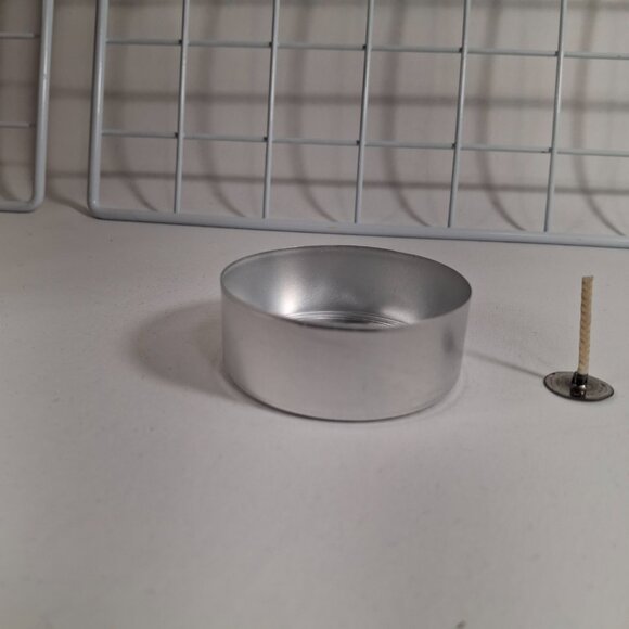 25 Large Metal Tea Light Cups Kit With 25 Wicks Aluminum Dia 57mm x Height 22mm - Picture 2 of 8